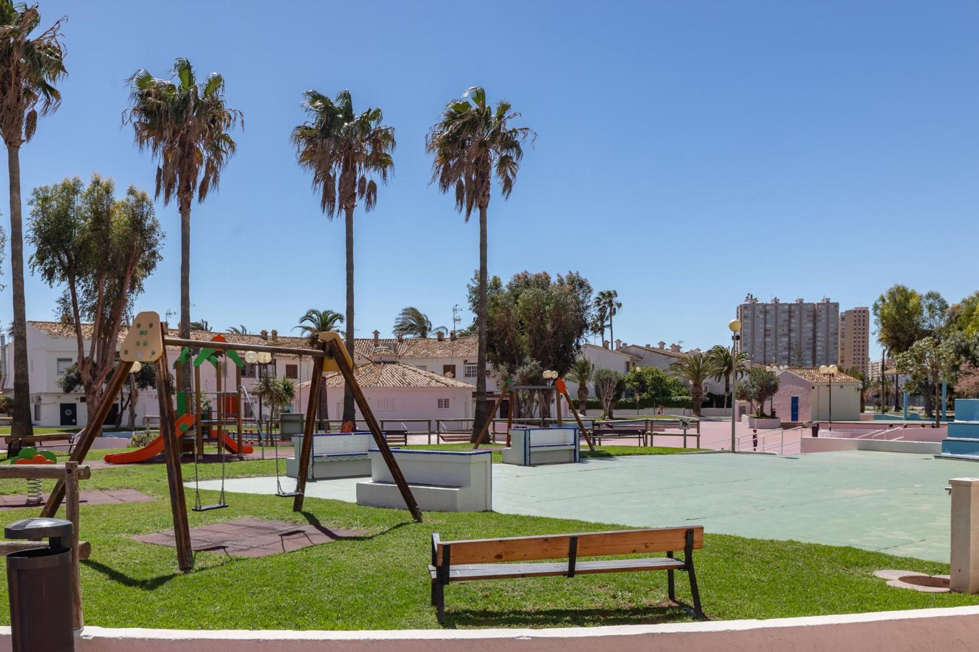 バレンシアPlatja Puigアパートメント エクステリア 写真